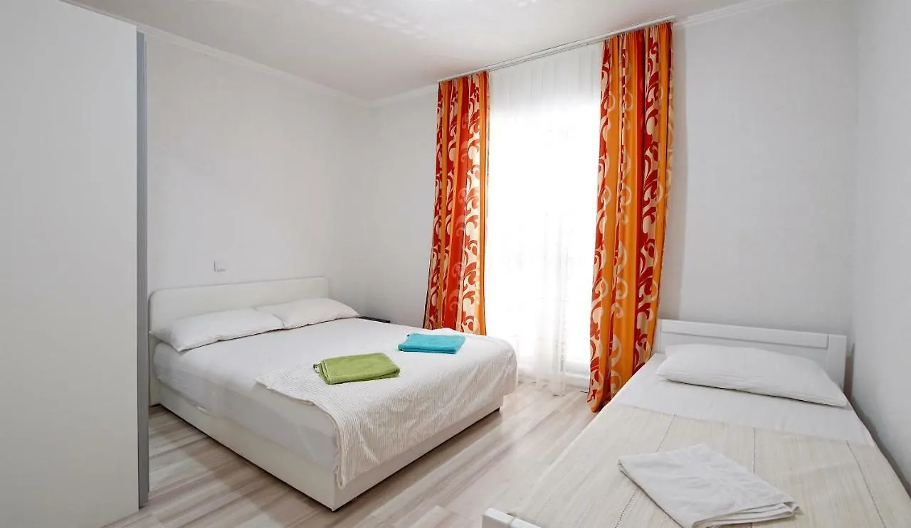 Apartments Luna-Mar Pag Town 0*,