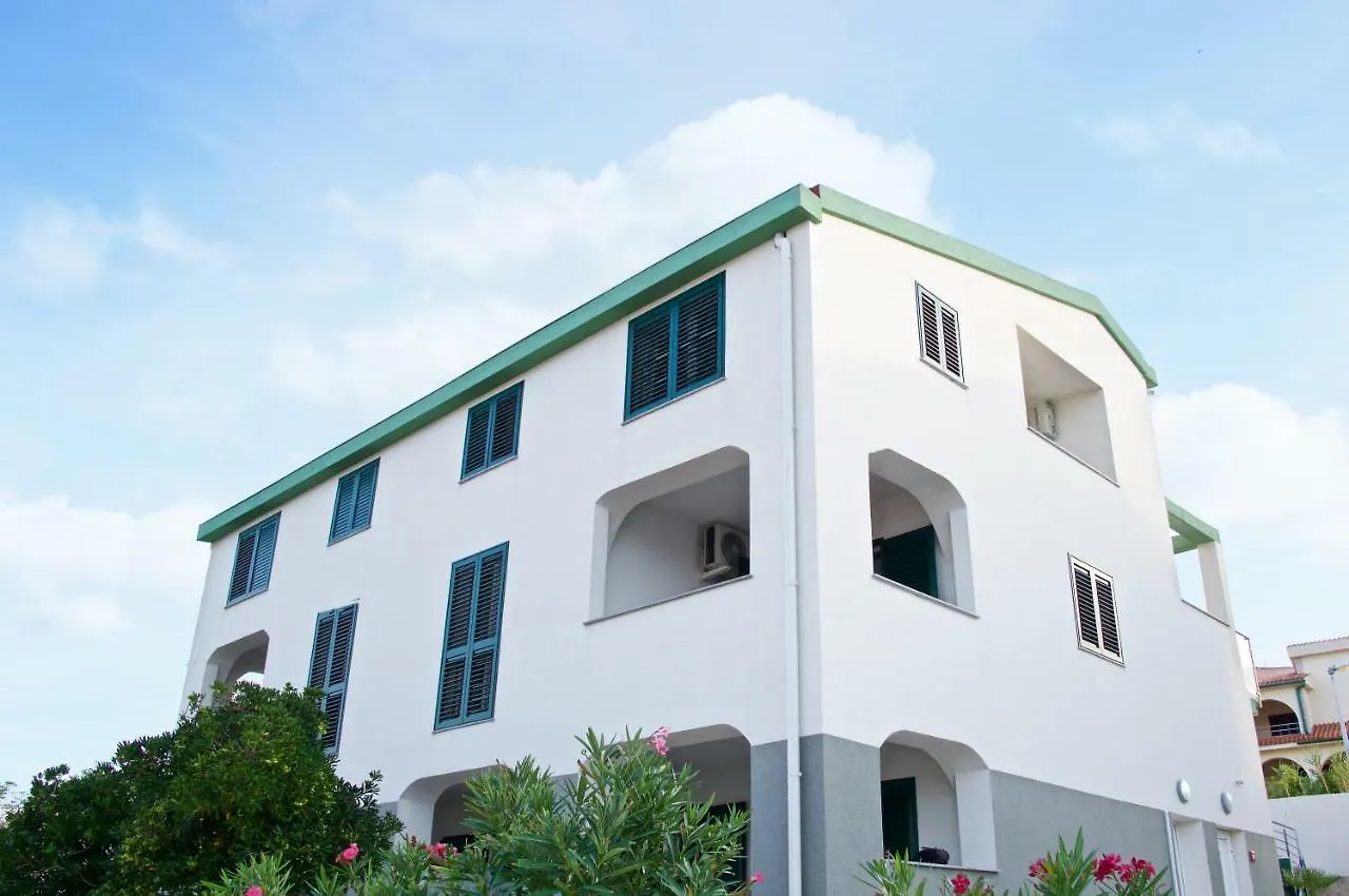Apartments Luna-Mar Pag Town 0*,  Croatia